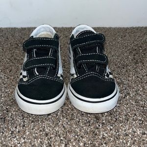 Kid checkered vans